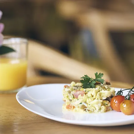 Cortiina Отель Мюнхен