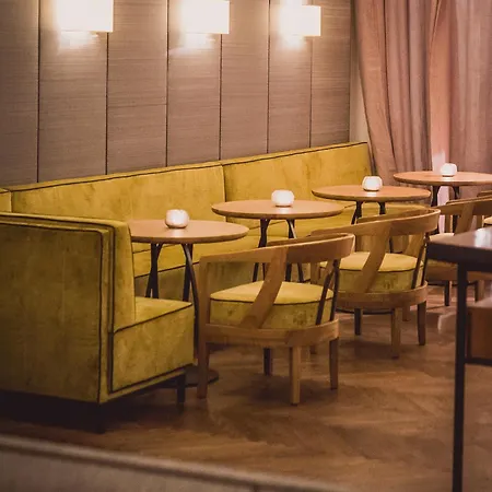 Отель Cortiina 4*